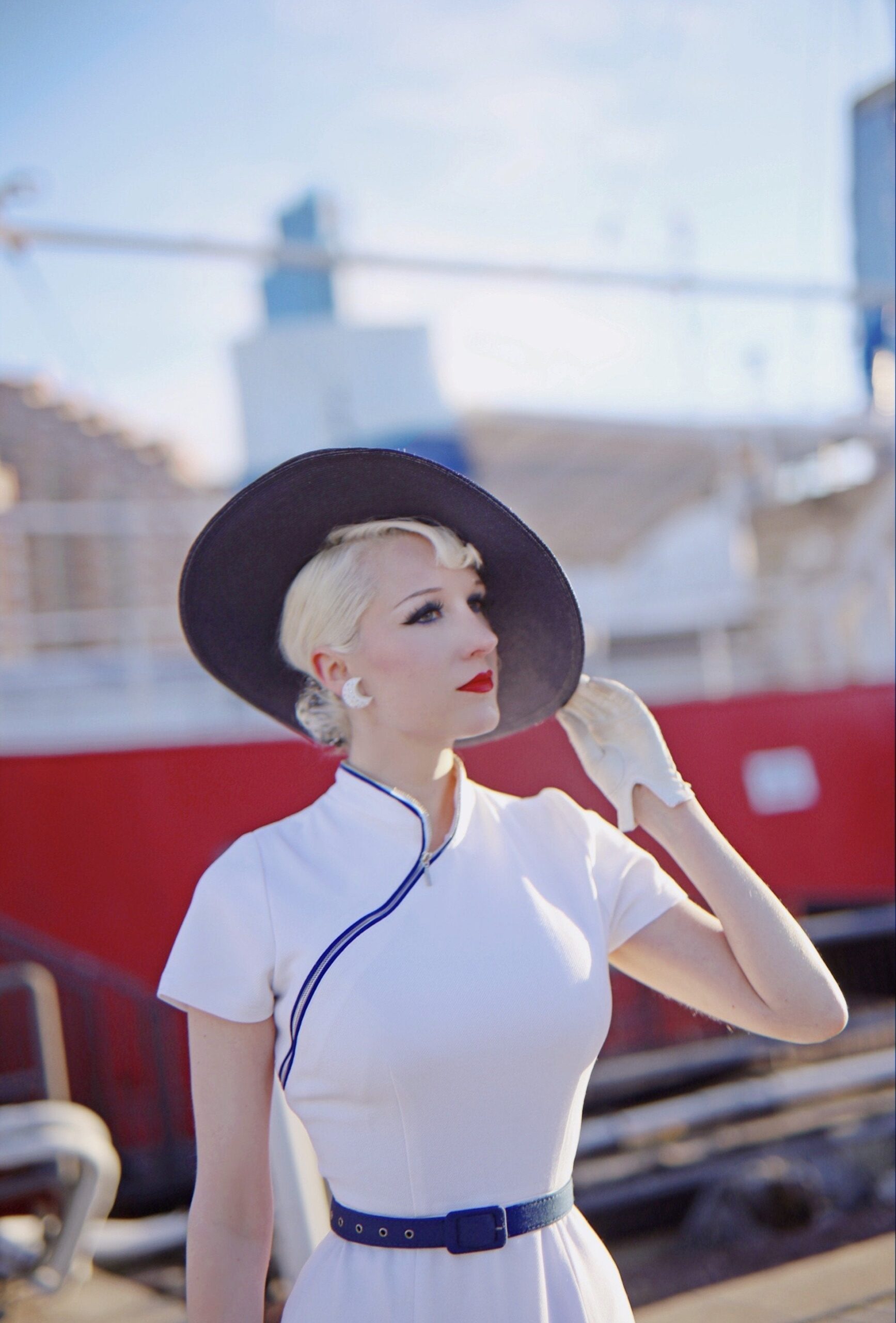 retro outfits female